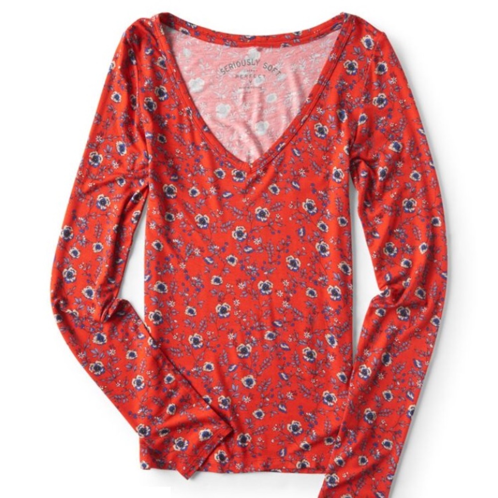 Red long sleeve v-neck shirt